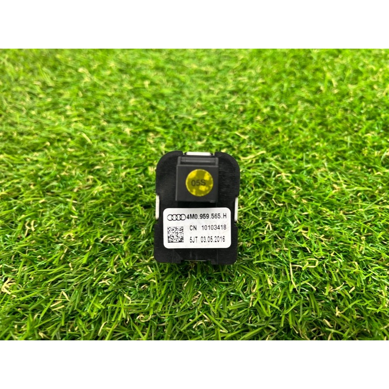 Кнопка регулировки зеркала (электрика / кнопки) AUDI A4 B9 2017 2.0 4M0959565P