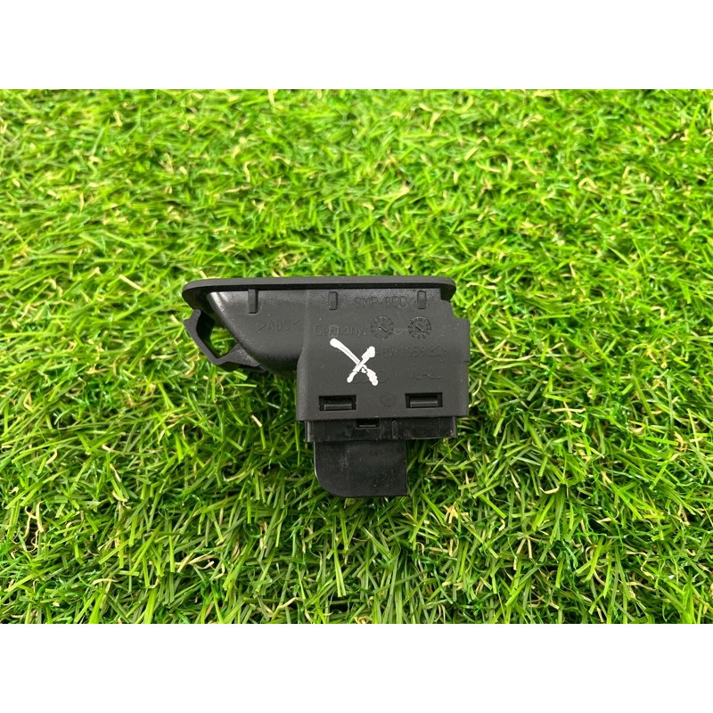 Кнопка открывания крышки багажника (электрика / кнопки) AUDI A4 B9 2017 2.0 4M0959831A5PR