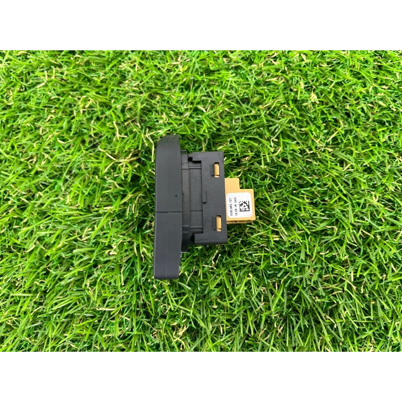 Кнопка блокировки центрального замка (электрика / кнопки) AUDI A4 B9 2017 2.0 8W09621075PR