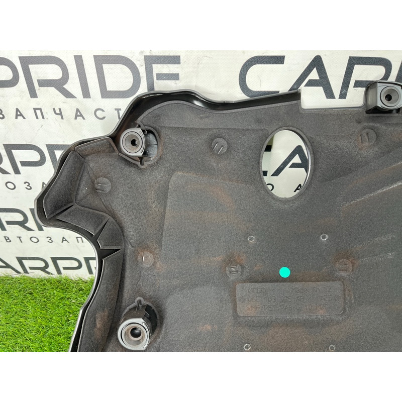 Декоративная крышка двигателя (двигатель и элементы) AUDI Q7 4M 2018 3.0 TFSi 06E103925AB