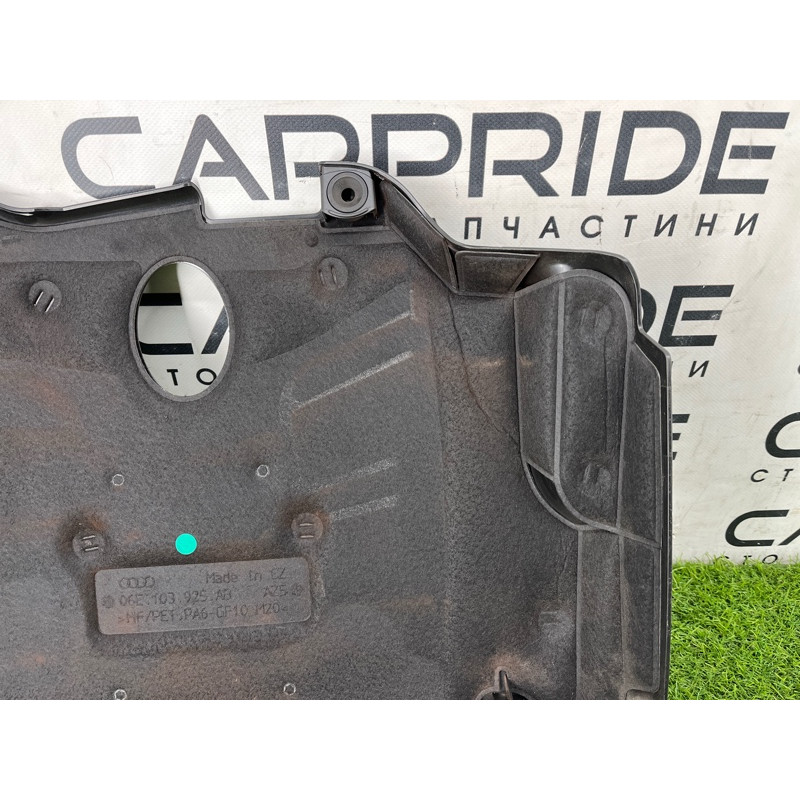 Декоративная крышка двигателя (двигатель и элементы) AUDI Q7 4M 2018 3.0 TFSi 06E103925AB