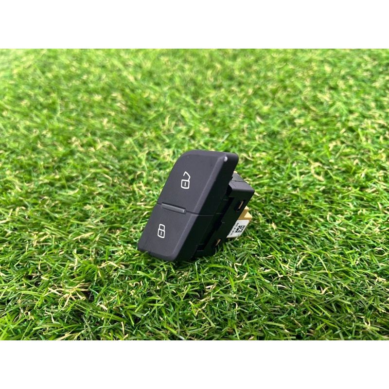 Кнопка блокировки центрального замка (электрика / кнопки) AUDI A4 B9 2017 2.0 8W29621085PR