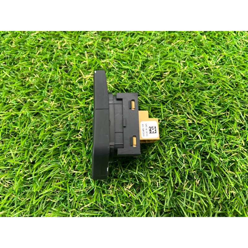 Кнопка блокировки центрального замка (электрика / кнопки) AUDI A4 B9 2017 2.0 8W29621085PR