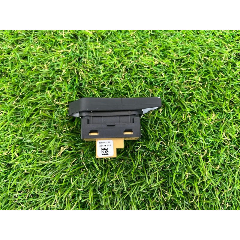 Кнопка блокировки центрального замка (электрика / кнопки) AUDI A4 B9 2017 2.0 8W29621085PR