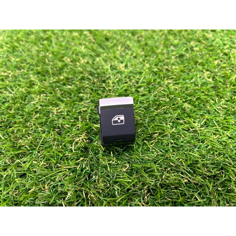 Кнопка стеклоподъемника (электрика / кнопки) AUDI A4 B9 2017 2.0 4M09598555PR