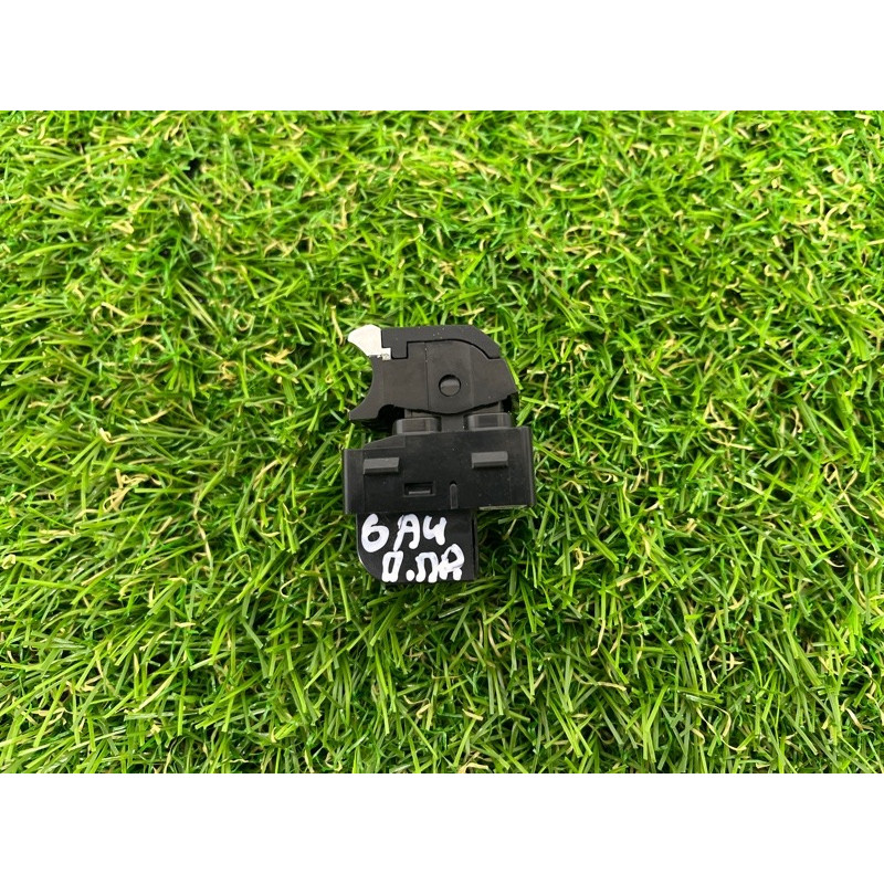 Кнопка стеклоподъемника (электрика / кнопки) AUDI A4 B9 2017 2.0 4M09598555PR