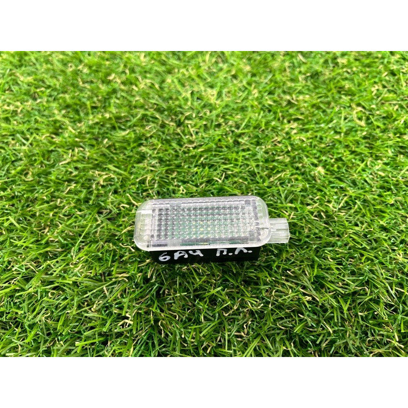 Плафон карты двери (электрика) AUDI A4 B9 2017 2.0 4E0947415