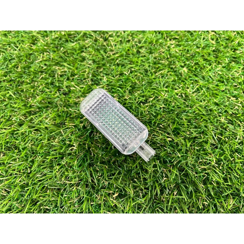 Плафон карты двери (электрика) AUDI A4 B9 2017 2.0 4E0947415