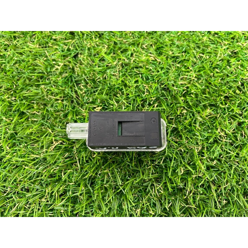 Плафон карты двери (электрика) AUDI A4 B9 2017 2.0 4E0947415