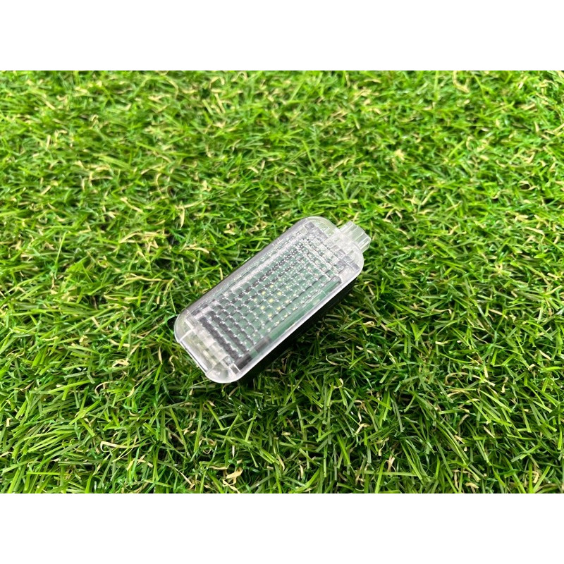 Плафон карты двери (электрика) AUDI A4 B9 2017 2.0 4E0947415