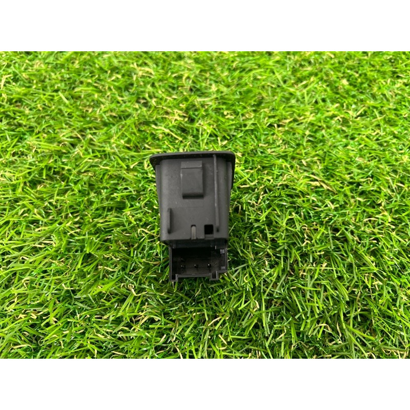 Кнопка отключения сигнализации (электрика / кнопки) AUDI A4 B9 2017 2.0 4M09621095PR