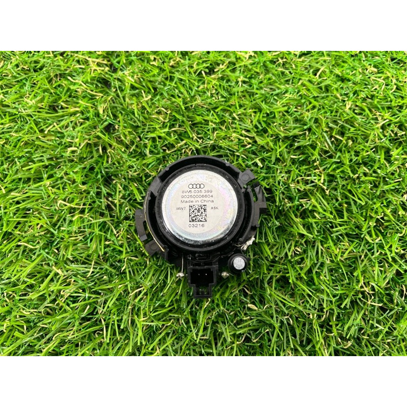 Динамик (электрика) AUDI A4 B9 2017 2.0 8W5035399
