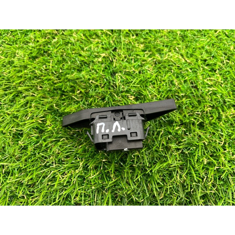 Кнопка блокування центрального замка (електрика / кнопки) BMW 5-series G30 2017 2.0 B46B20 61319860545