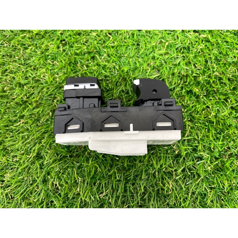 Кнопка стеклоподъемника (электрика / кнопки) Hyundai Santa Fe TM 2019 2.0 GDi Turbo 93581S1000NNB