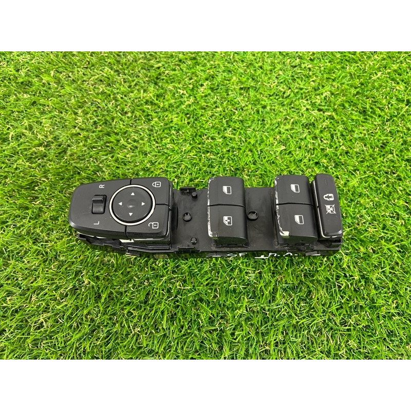 Блок кнопок стеклоподъемников (электрика / кнопки) Hyundai Santa Fe TM 2019 2.4GDI 93571S1050NNB
