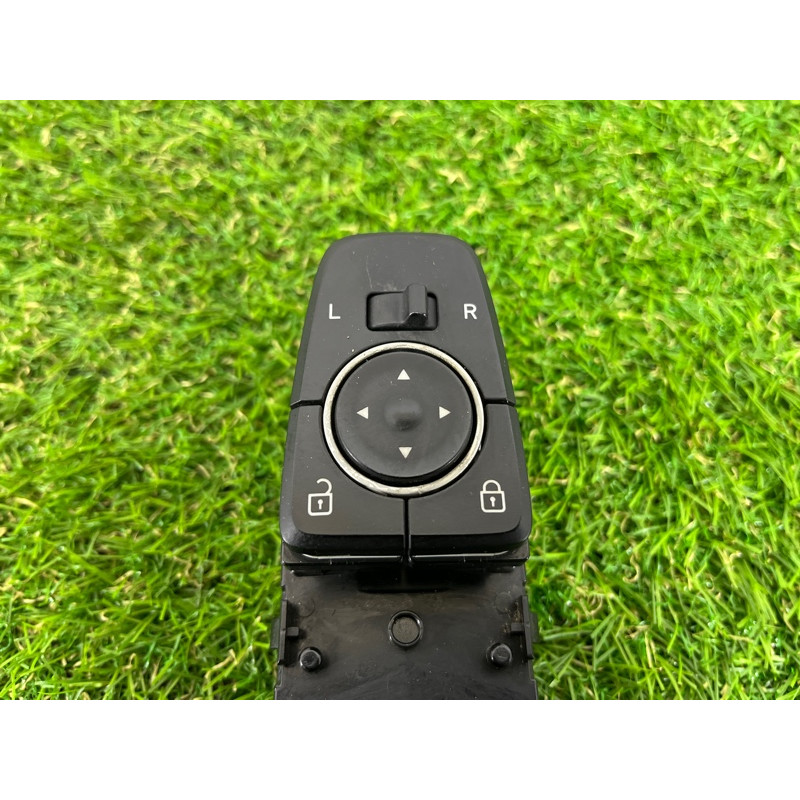 Блок кнопок стеклоподъемников (электрика / кнопки) Hyundai Santa Fe TM 2019 2.4GDI 93571S1050NNB