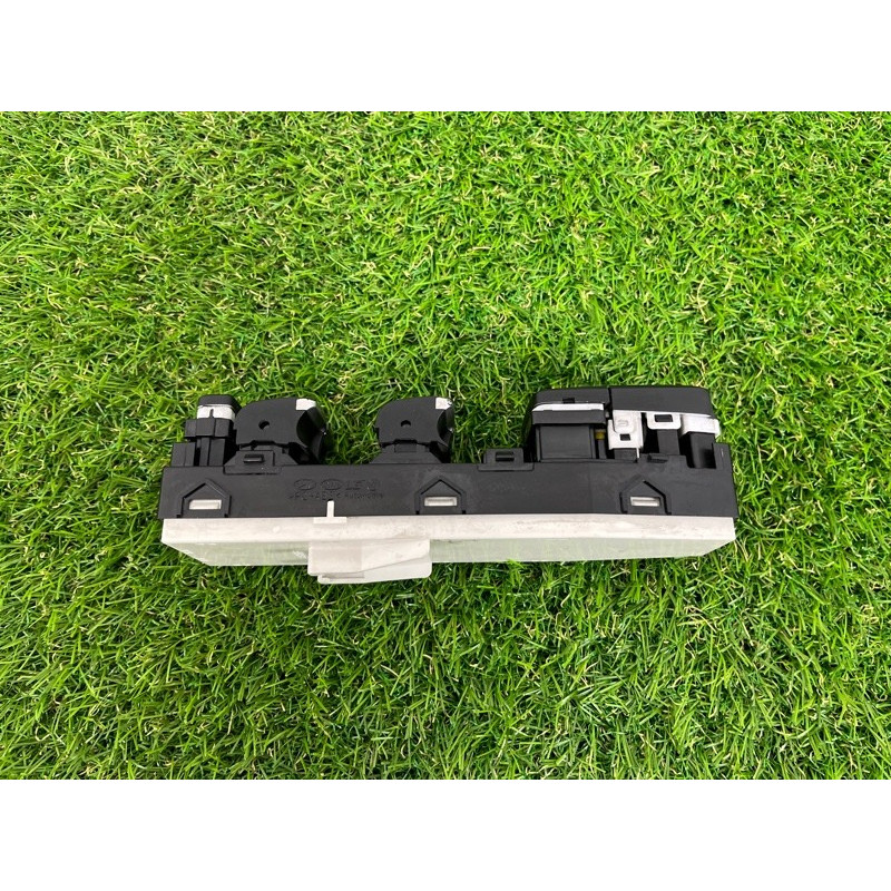 Блок кнопок стеклоподъемников (электрика / кнопки) Hyundai Santa Fe TM 2019 2.4GDI 93571S1050NNB