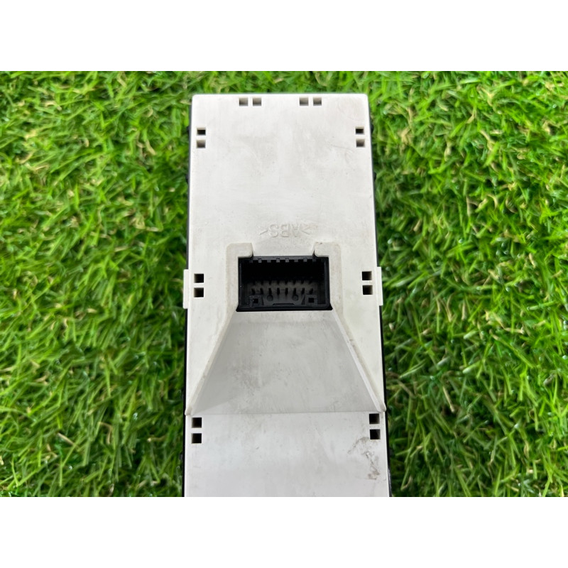 Блок кнопок стеклоподъемников (электрика / кнопки) Hyundai Santa Fe TM 2019 2.4GDI 93571S1050NNB