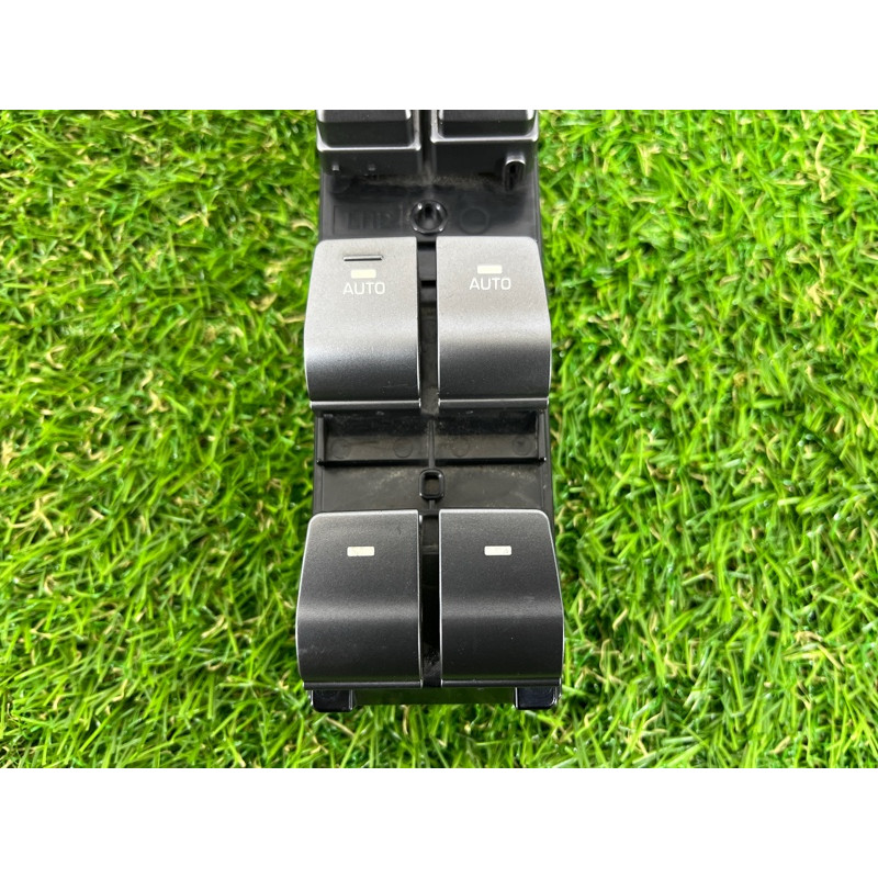 Блок кнопок стеклоподъемников (электрика / кнопки) Hyundai Ioniq AE 2021 1.6 Hybrid 93570G2110MGS