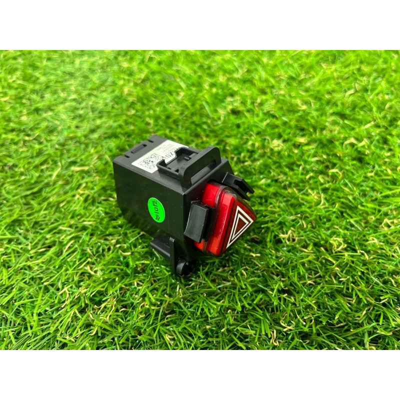 Кнопка аварийной сигнализации (электрика / кнопки) Hyundai Santa Fe TM 2019 2.0 GDi Turbo 93790S1000