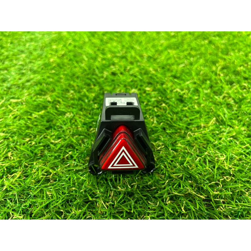 Кнопка аварийной сигнализации (электрика / кнопки) Hyundai Santa Fe TM 2019 2.4GDI 93790S1000