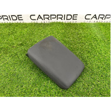 Крышка подлокотника