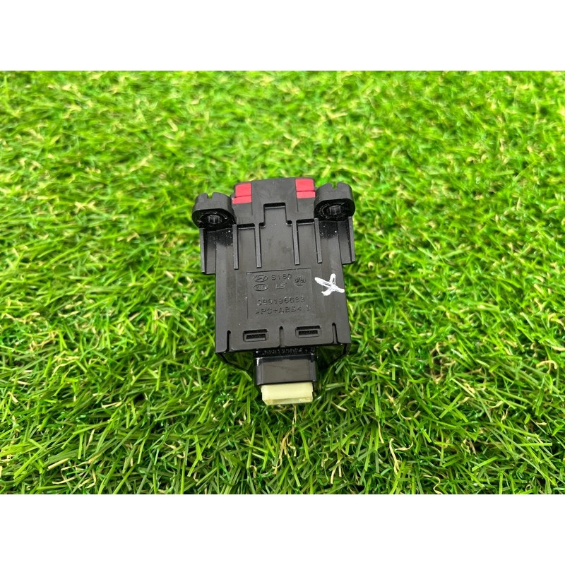 Кнопка аварийной сигнализации (электрика / кнопки) Hyundai Santa Fe TM 2019 2.4GDI 93790S1000