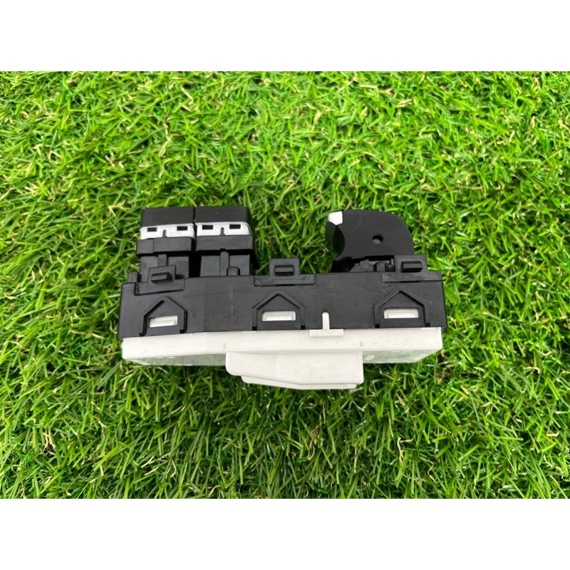 Кнопка стеклоподъемника (электрика / кнопки) Hyundai Santa Fe TM 2019 2.4GDI 93576S1000NNB