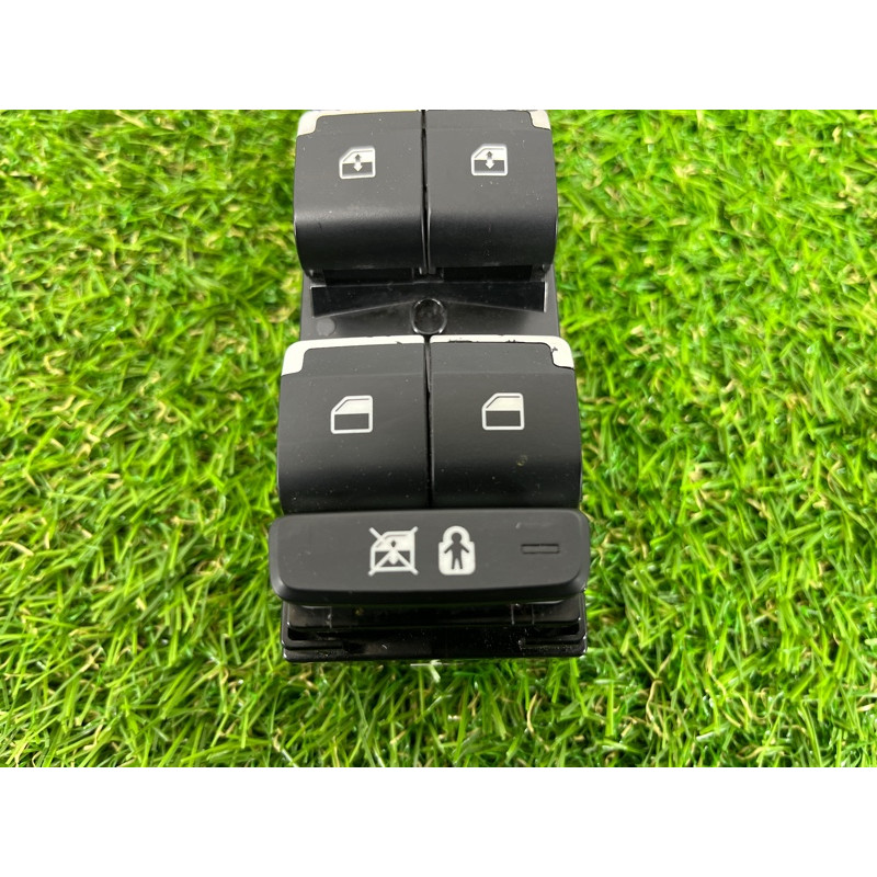 Блок кнопок стеклоподъемников (электрика / кнопки) Hyundai Santa Fe TM 2019 2.0 GDi Turbo 93571S1120NNB