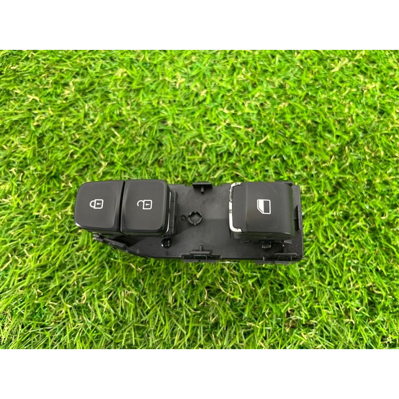 Кнопка стеклоподъемника (электрика / кнопки) Hyundai Santa Fe TM 2019 2.4GDI 93576S1000NNB
