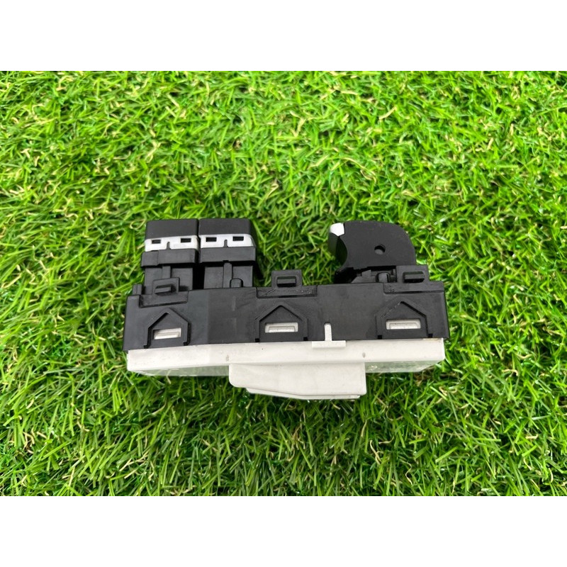 Кнопка стеклоподъемника (электрика / кнопки) Hyundai Santa Fe TM 2019 2.4GDI 93576S1000NNB