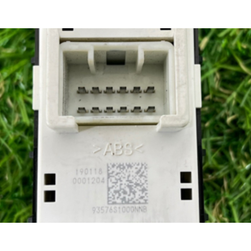 Кнопка стеклоподъемника (электрика / кнопки) Hyundai Santa Fe TM 2019 2.4GDI 93576S1000NNB