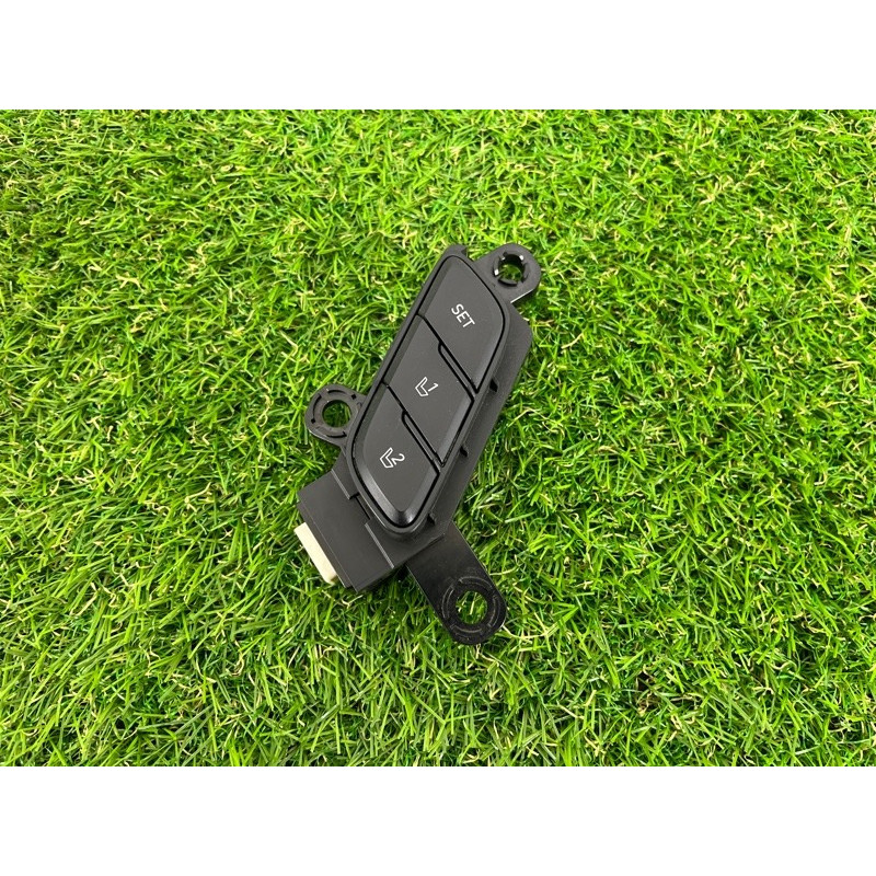 Кнопка памяти сидения (электрика / кнопки) Hyundai Santa Fe TM 2019 2.0 GDi Turbo 93250S10004X