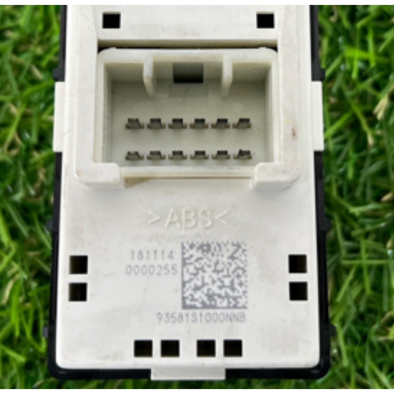 Кнопка стеклоподъемника (электрика / кнопки) Hyundai Santa Fe TM 2019 2.0 GDi Turbo 93581S1000NNB