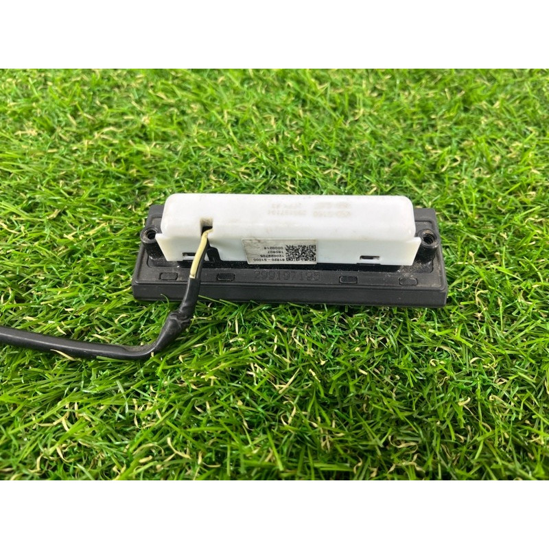 Кнопка открывания крышки багажника (электрика / кнопки) Hyundai Santa Fe TM 2019 2.4GDI 81820S10004X