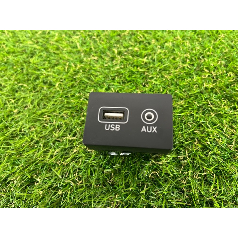Гнездо USB/AUX (электрика) Hyundai Santa Fe TM 2019 2.4GDI 96120S11004X