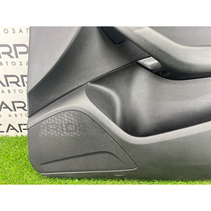 Дверная карта (салон) AUDI Q5 8R 2012 3.2 CALB 8R186710424A