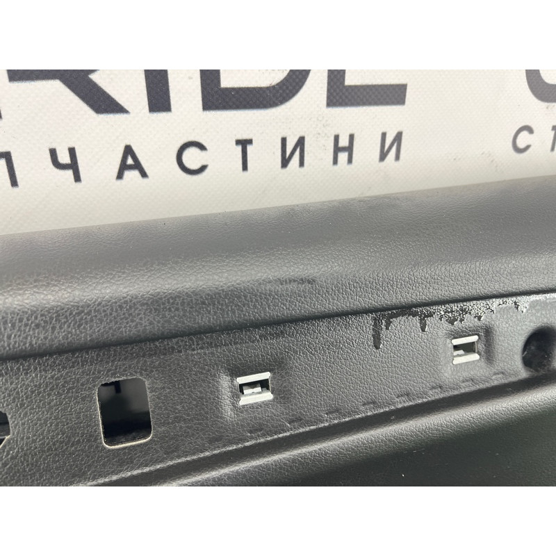 Дверная карта (салон) AUDI Q5 8R 2012 3.2 CALB 8R186710424A