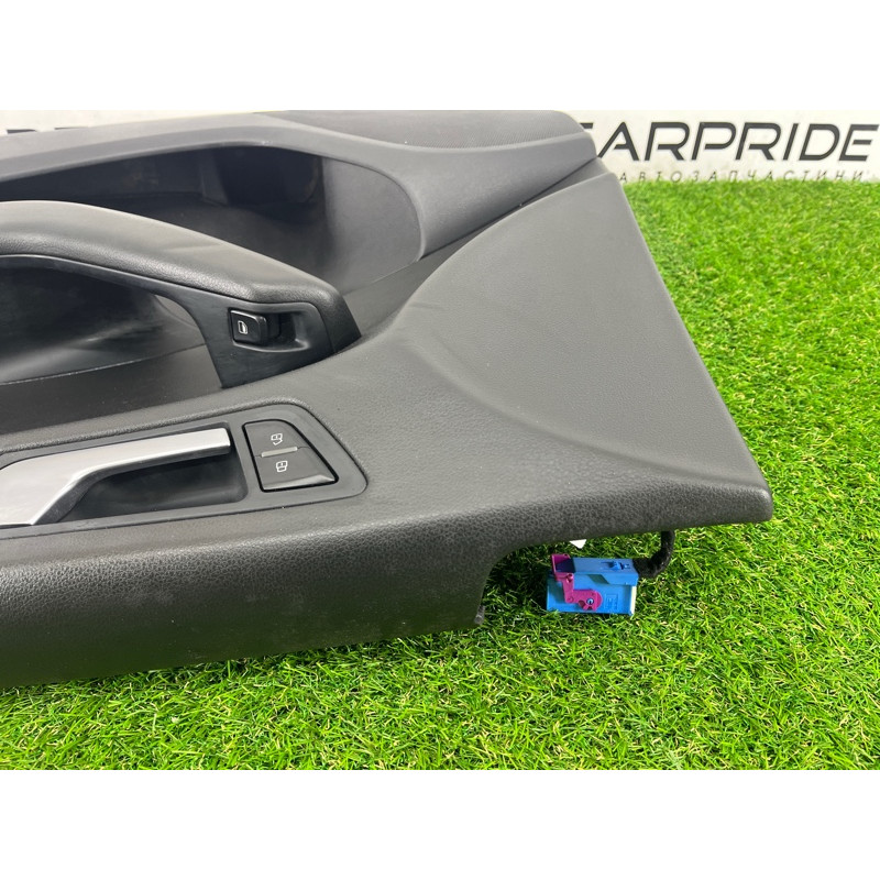 Дверная карта (салон) AUDI Q5 8R 2012 3.2 CALB 8R186710424A