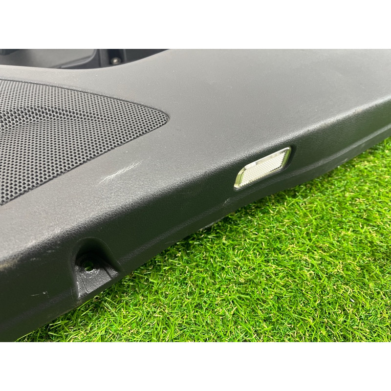 Дверная карта (салон) AUDI Q5 8R 2012 3.2 CALB 8R186710424A