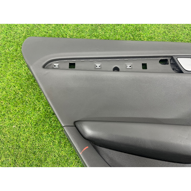 Дверная карта (салон) AUDI Q5 8R 2012 3.2 CALB 8R086730324A