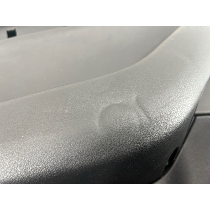 Дверная карта (салон) AUDI Q5 8R 2012 3.2 CALB 8R086730324A