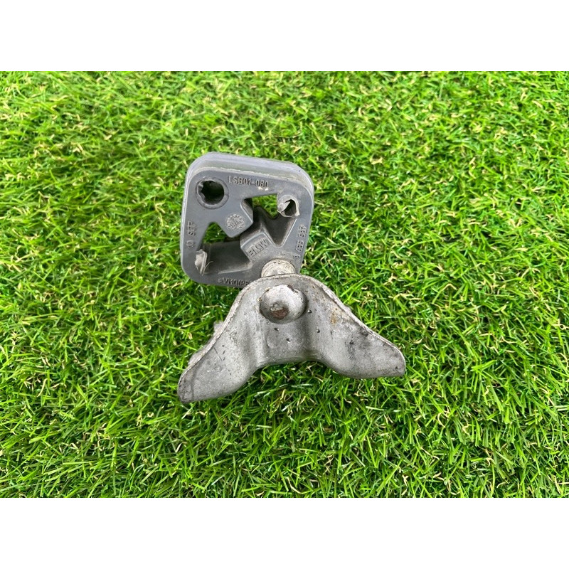 Подушка глушника (вихлопна система) BMW 5-series G30 2017 2.0 B46B20 18308635587