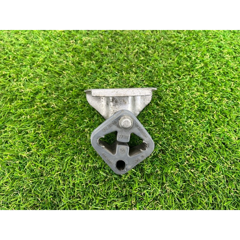 Подушка глушника (вихлопна система) BMW 5-series G30 2017 2.0 B46B20 18308635587