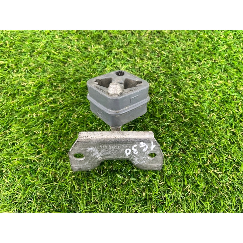 Подушка глушника (вихлопна система) BMW 5-series G30 2017 2.0 B46B20 18308635587