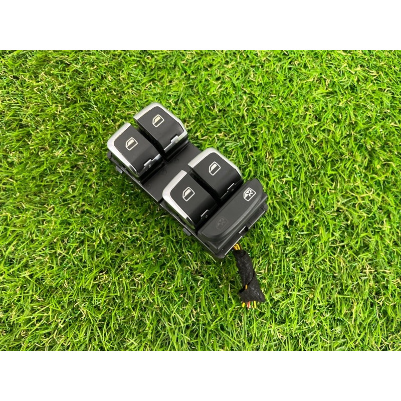 Блок кнопок стеклоподъемников (электрика / кнопки) AUDI A3 8V 2015 1.8 8V0959851A