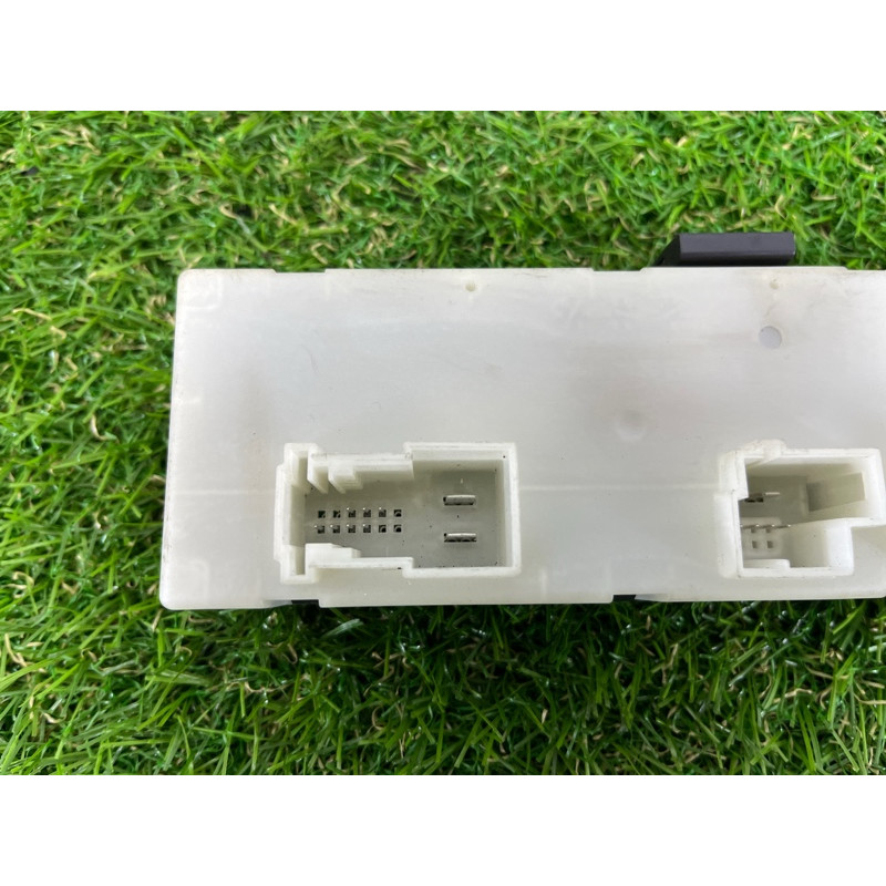 Блок управління кришкою багажника (електрика / блок управління) BMW 5-series G30 2017 2.0 B46B20 61357481045