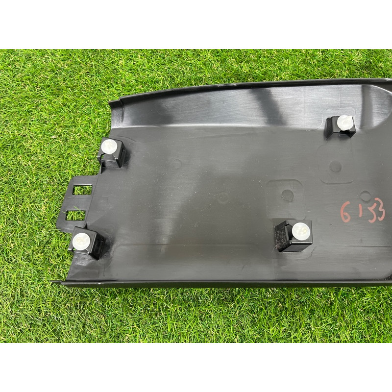 Обшивка центральної стійки (салон) BMW 5-series G30 2017 2.0 B46B20 51437419854