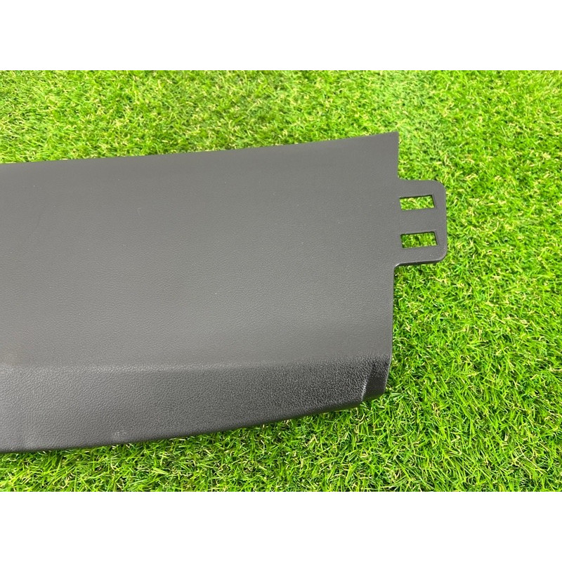 Обшивка центральної стійки (салон) BMW 5-series G30 2017 2.0 B46B20 51437419853