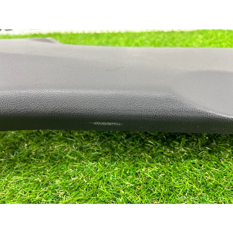 Обшивка центральної стійки (салон) BMW 5-series G30 2017 2.0 B46B20 51437419853